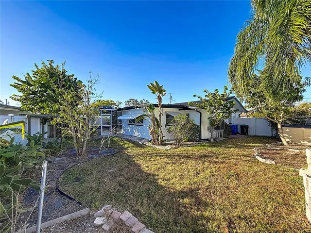 $3,400 | 2161 Edythe Drive, Dunedin, FL 34698