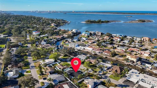 $3,400 | 2161 Edythe Drive, Dunedin, FL 34698