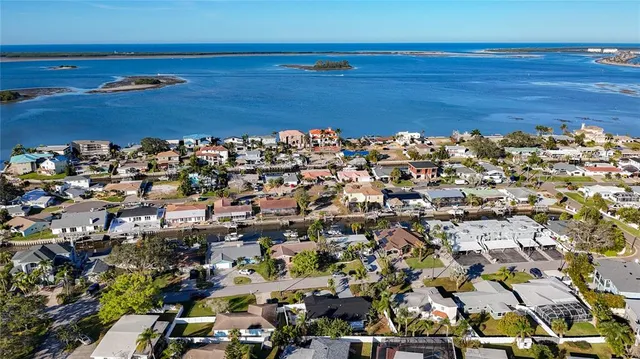 $3,400 | 2161 Edythe Drive, Dunedin, FL 34698