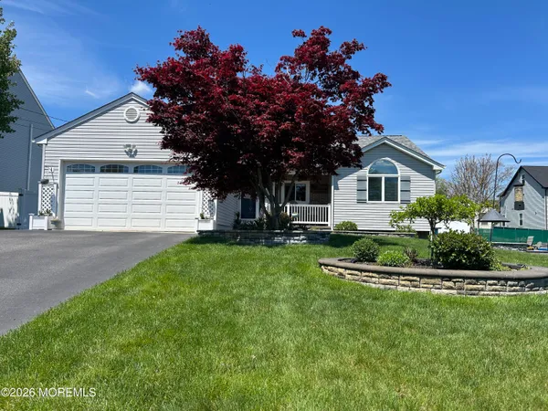 $624,900 | 128 Gangway Lane, Manahawkin, NJ 08050