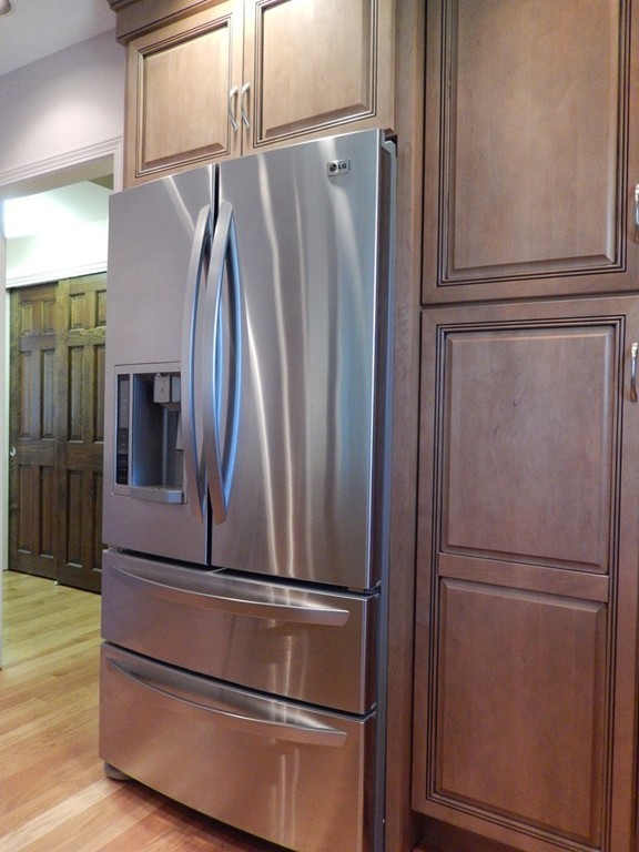 6 Regis Road Andover, MA 01810 - Photo 9 of 30