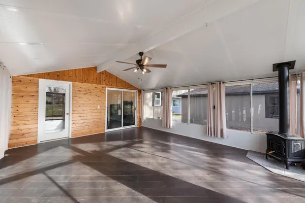 $199,900 | 809 7th Street Northeast, Staples, MN 56479