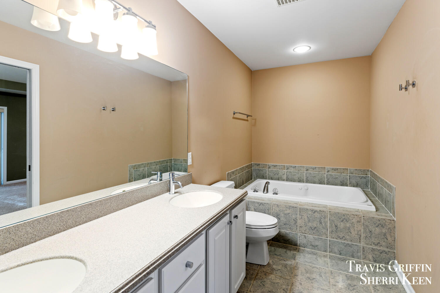 6600 Ravineview Southeast Caledonia, MI 49316 - Photo 15 of 32 023A9160