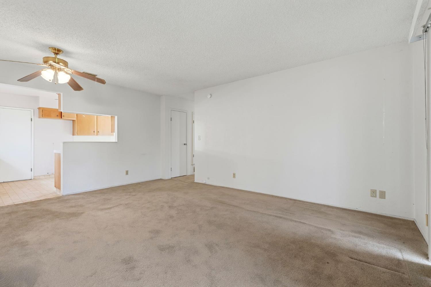 2222 Barbara Street Selma, CA 93662 - Photo 14 of 34