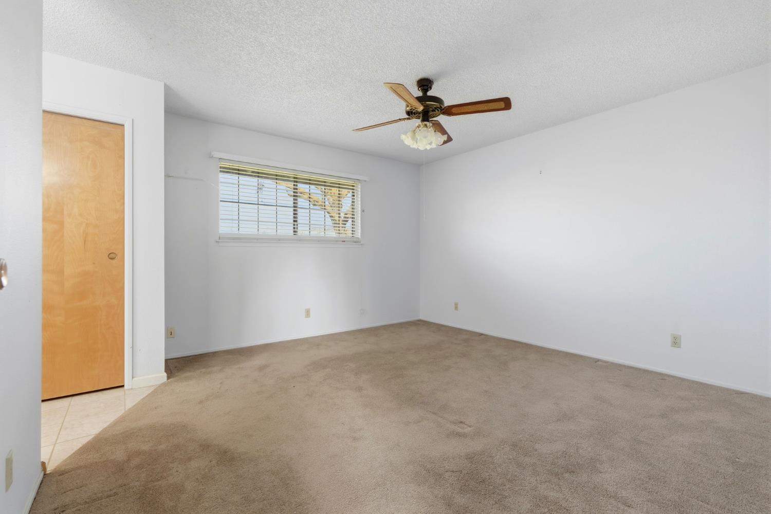 2222 Barbara Street Selma, CA 93662 - Photo 23 of 34