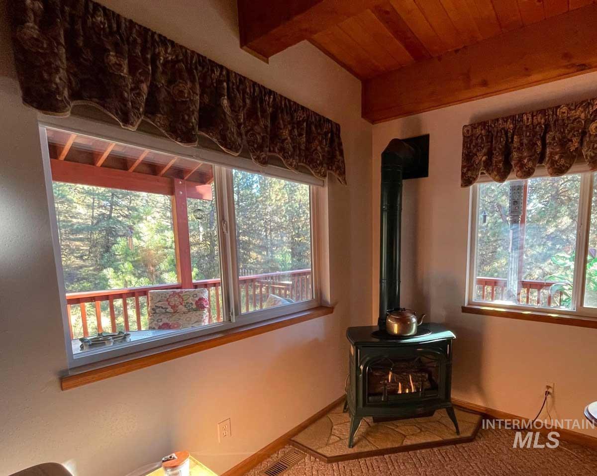 1222 Crown Point Parkway Cascade, ID 83611 - Photo 15 of 40