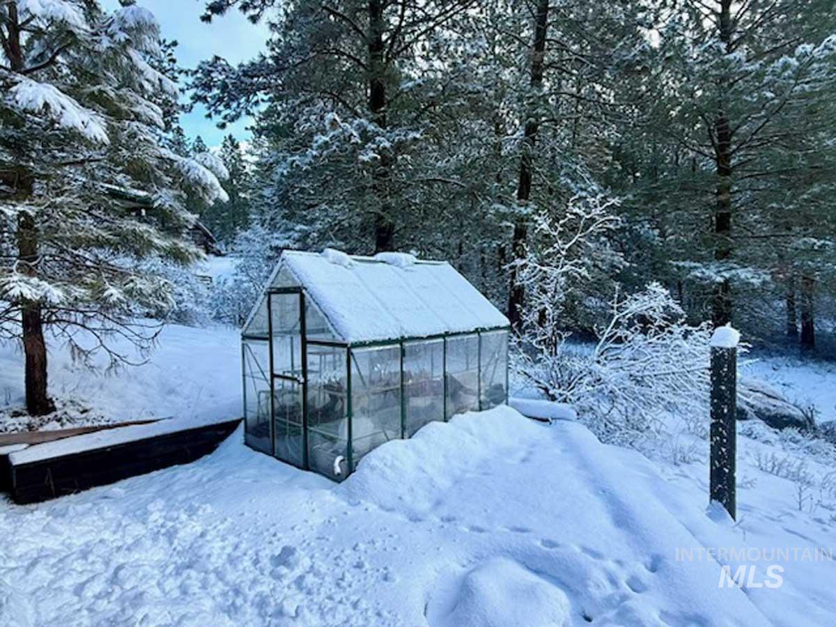 1222 Crown Point Parkway Cascade, ID 83611 - Photo 33 of 40