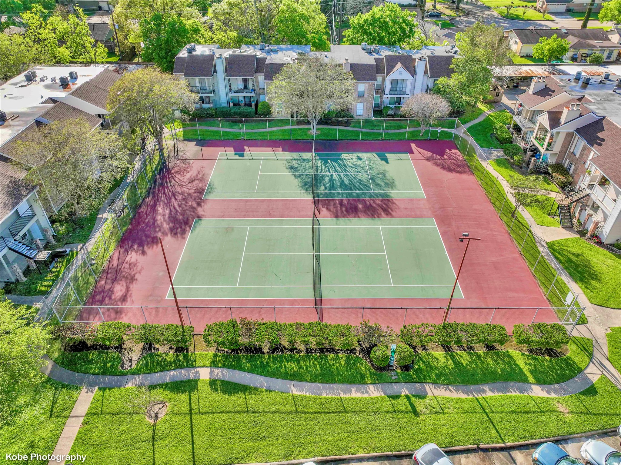 2800 Jeanetta Street, Unit 910 Houston, TX 77063 - Photo 3 of 6 a view of a yard with a swimming pool