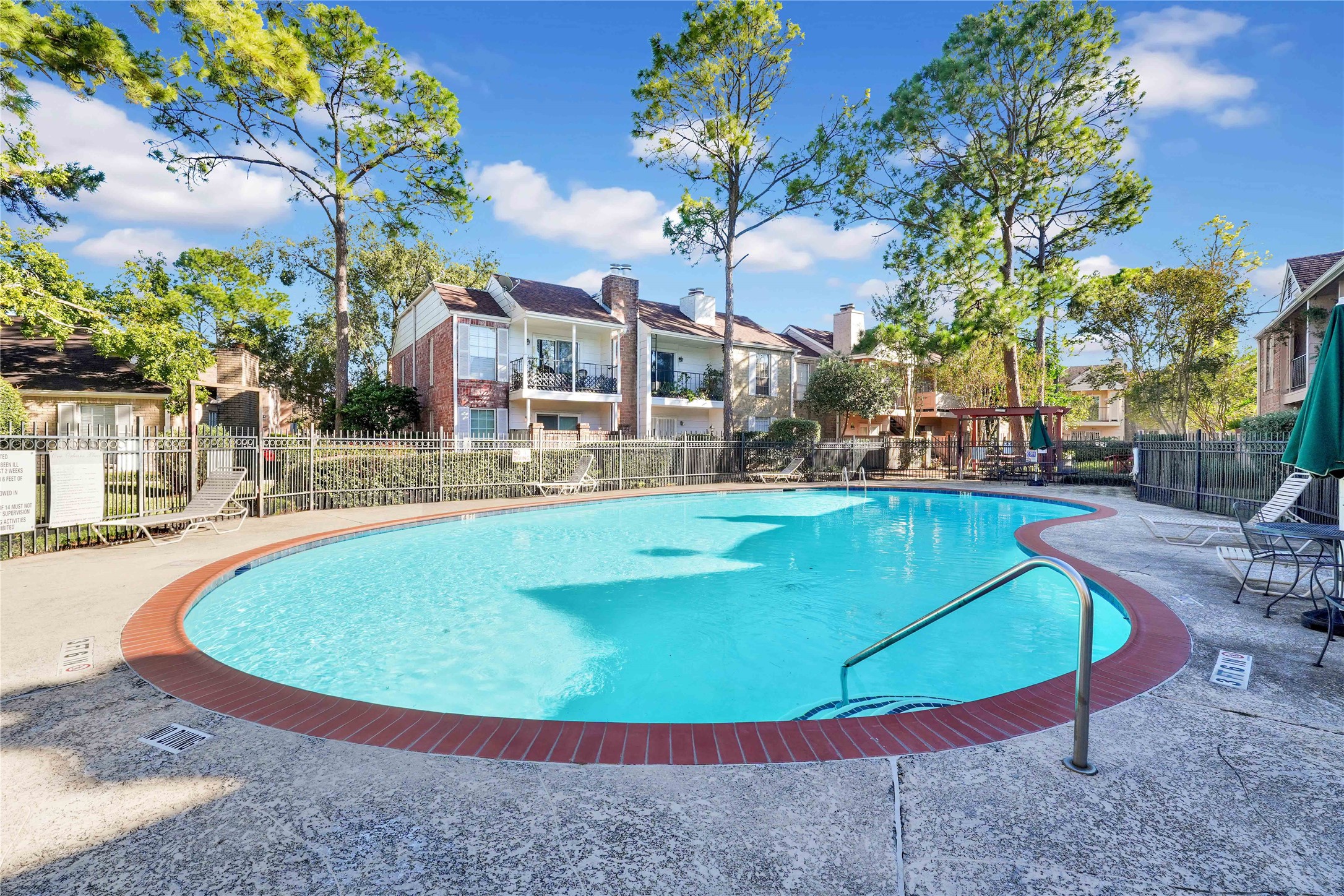 2800 Jeanetta Street, Unit 910 Houston, TX 77063 - Photo 5 of 6 a view of outdoor space yard deck and patio