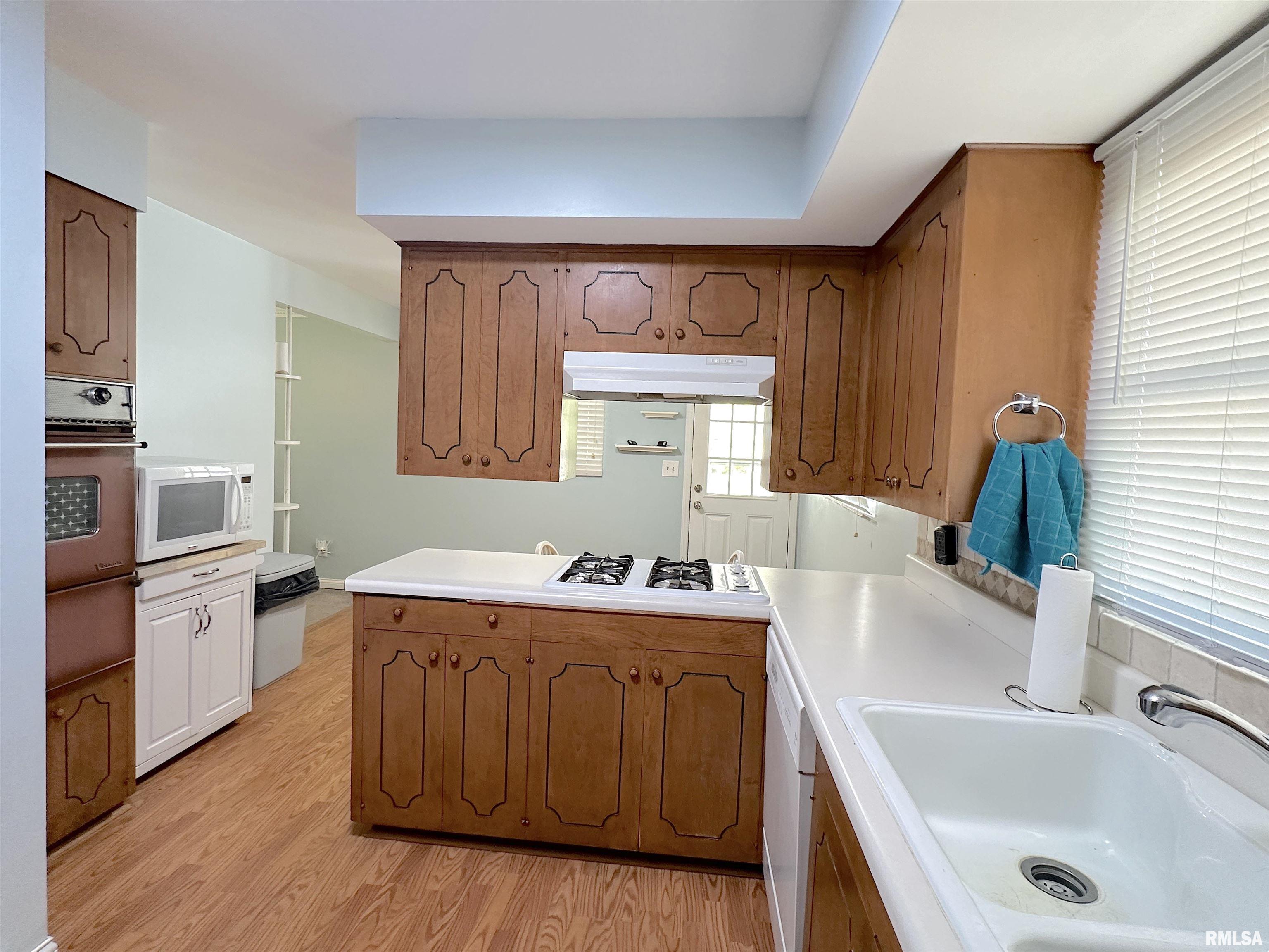 302 South Tower Road Carbondale, IL 62901 - Photo 10 of 24 Gallery Image 10