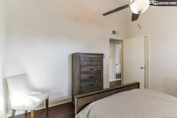 $2,350 | 105 Gladiola Lane, Unit B, Castle Hills, TX 78213