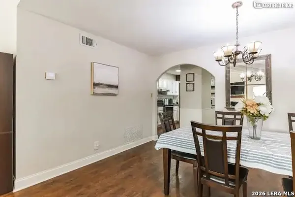 $2,350 | 105 Gladiola Lane, Unit B, Castle Hills, TX 78213