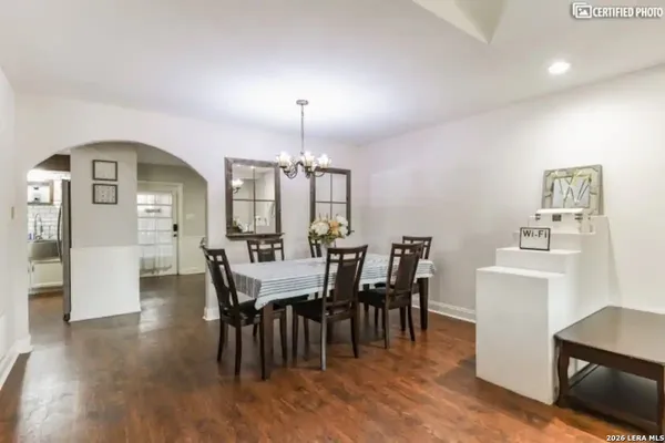 $2,350 | 105 Gladiola Lane, Unit B, Castle Hills, TX 78213