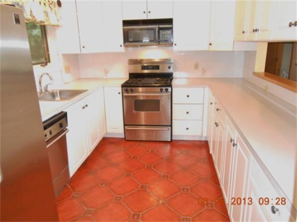 24 Edgehill Road Haverhill, MA 01830 - Photo 2 of 27 Gallery Image 2