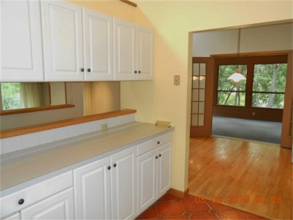 24 Edgehill Road Haverhill, MA 01830 - Photo 4 of 27 Gallery Image 4