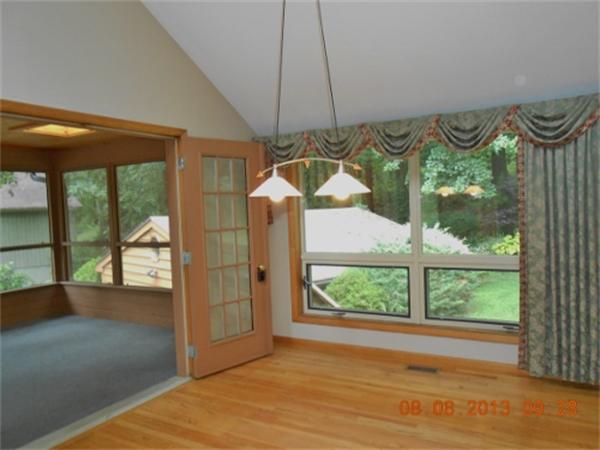 24 Edgehill Road Haverhill, MA 01830 - Photo 8 of 27 Gallery Image 8