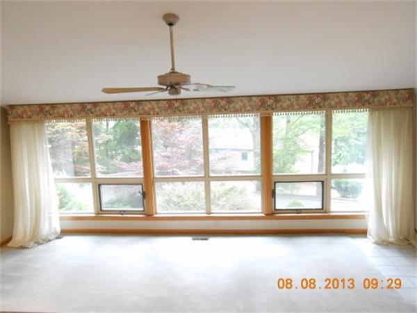 24 Edgehill Road Haverhill, MA 01830 - Photo 9 of 27 Gallery Image 9