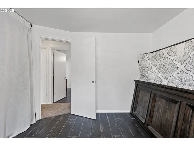 $332,000 | 144 Southwest Peppertree Court, Roseburg, OR 97471