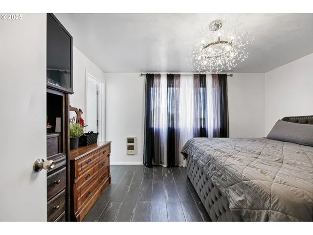 $328,000 | 144 Southwest Peppertree Court, Roseburg, OR 97471