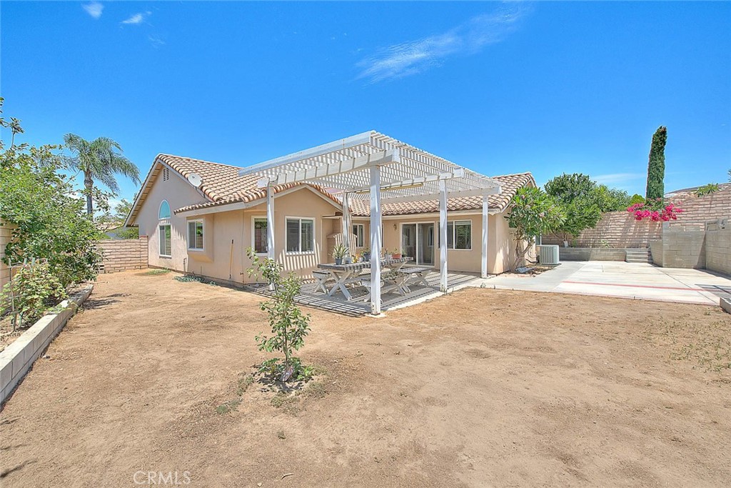 3340 May Court Riverside, CA 92503 - Photo 49 of 67 a view of a house with a yard