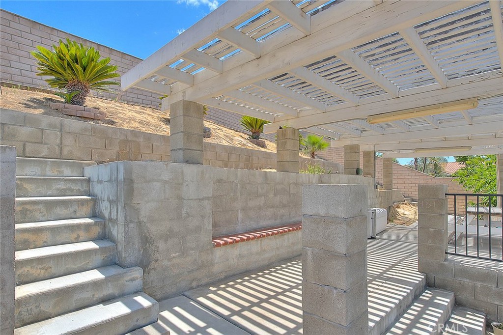 3340 May Court Riverside, CA 92503 - Photo 62 of 67 a bathroom with a shower