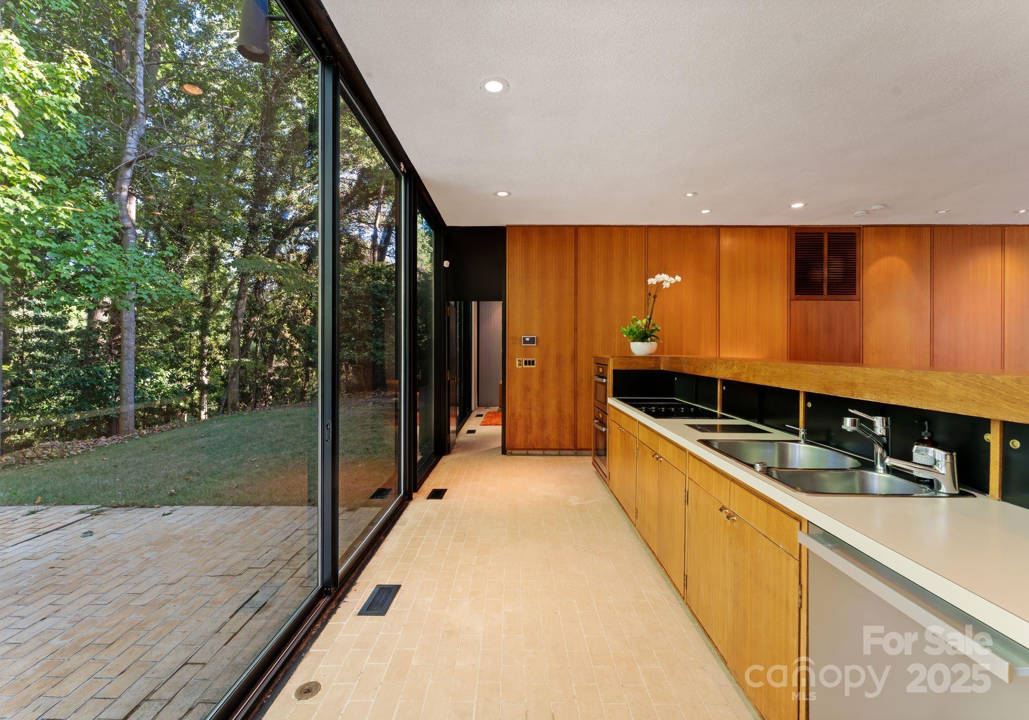 9331 Providence Road Charlotte, NC 28270 - Photo 12 of 40 a bath room with sink