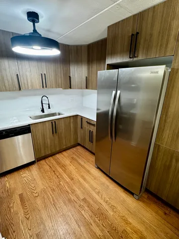 $265,700 | 914 North Austin Boulevard, Unit A5, Oak Park, IL 60302