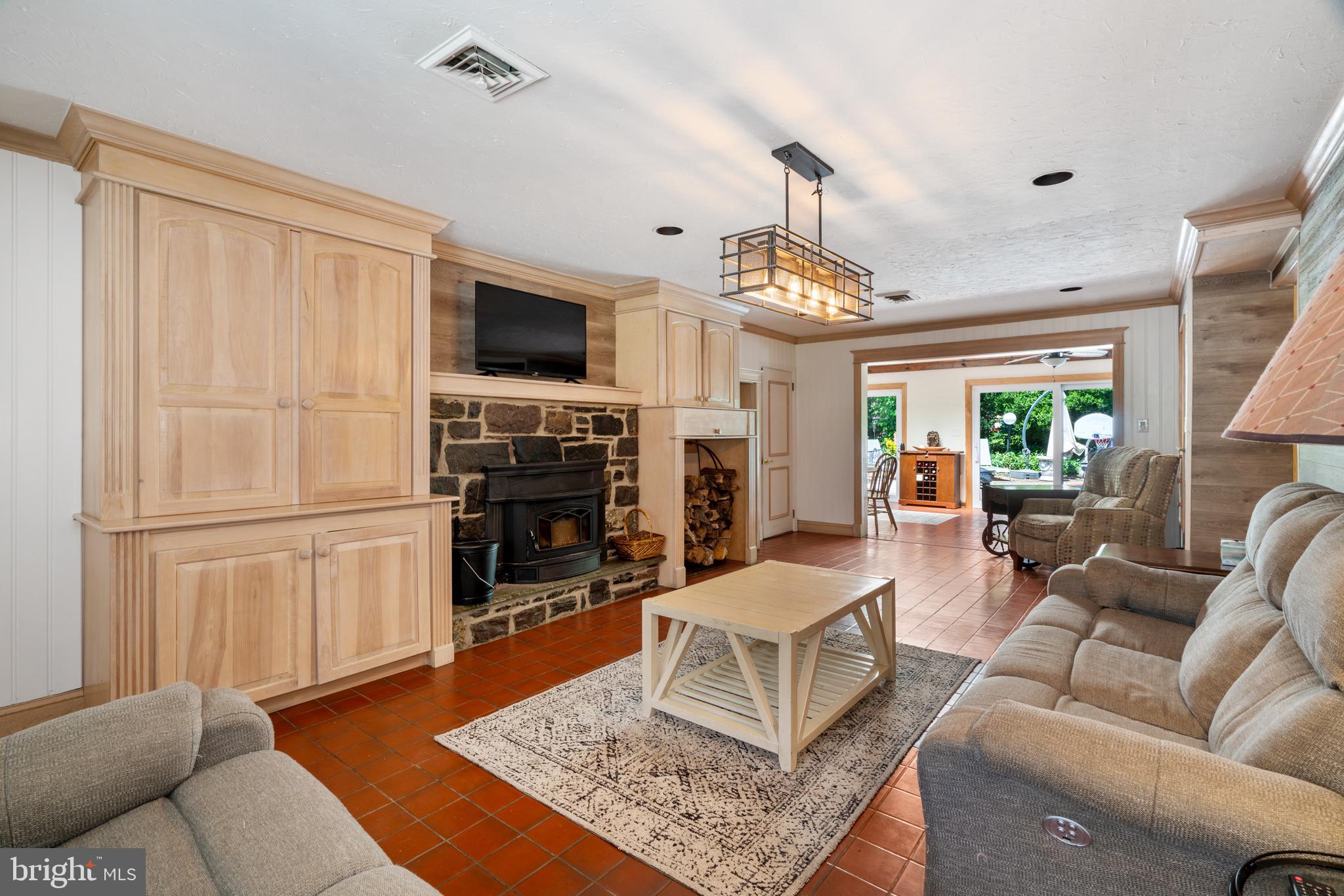 3736 Wheatsheaf Road Huntingdon Valley, PA 19006 - Photo 16 of 47 Gallery Image 16