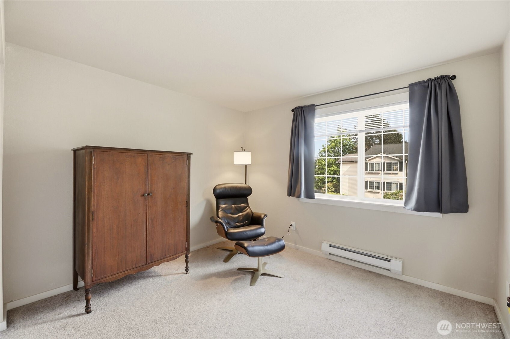 12404 East Gibson Road, Unit H301 Everett, WA 98204 - Photo 11 of 32