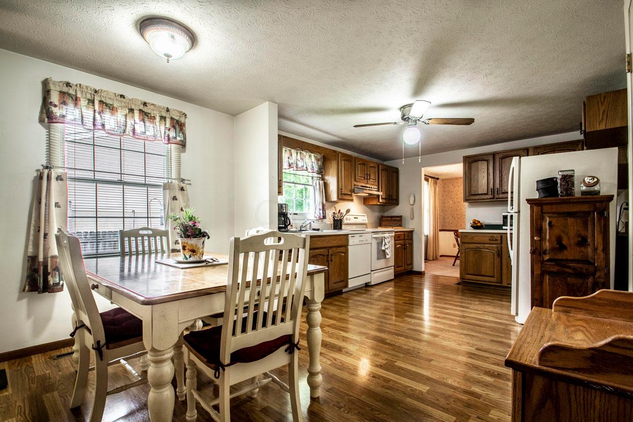 6384 Peardale Road East Columbus, OH 43229 - Photo 19 of 56