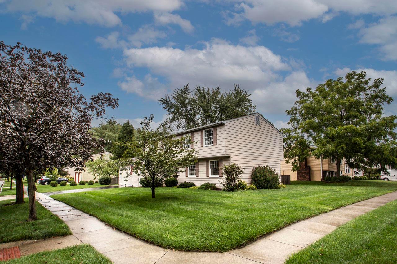 6384 Peardale Road East Columbus, OH 43229 - Photo 4 of 56