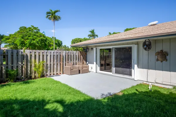 $3,650 | 187 Auburn Drive, Lake Worth Beach, FL 33460
