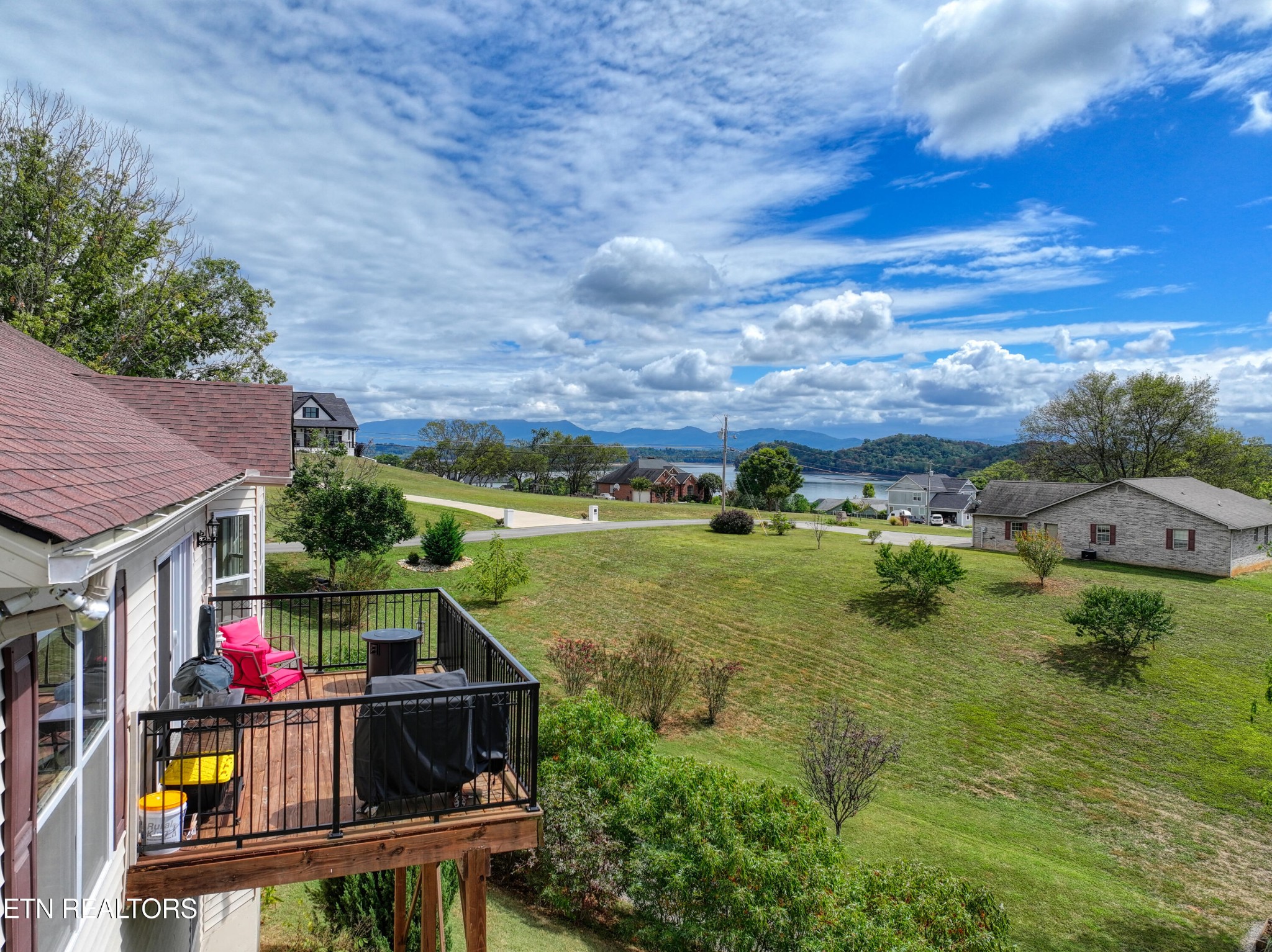 2039 Ranch Road Dandridge, TN 37725 - Photo 23 of 53 Gallery Image 23