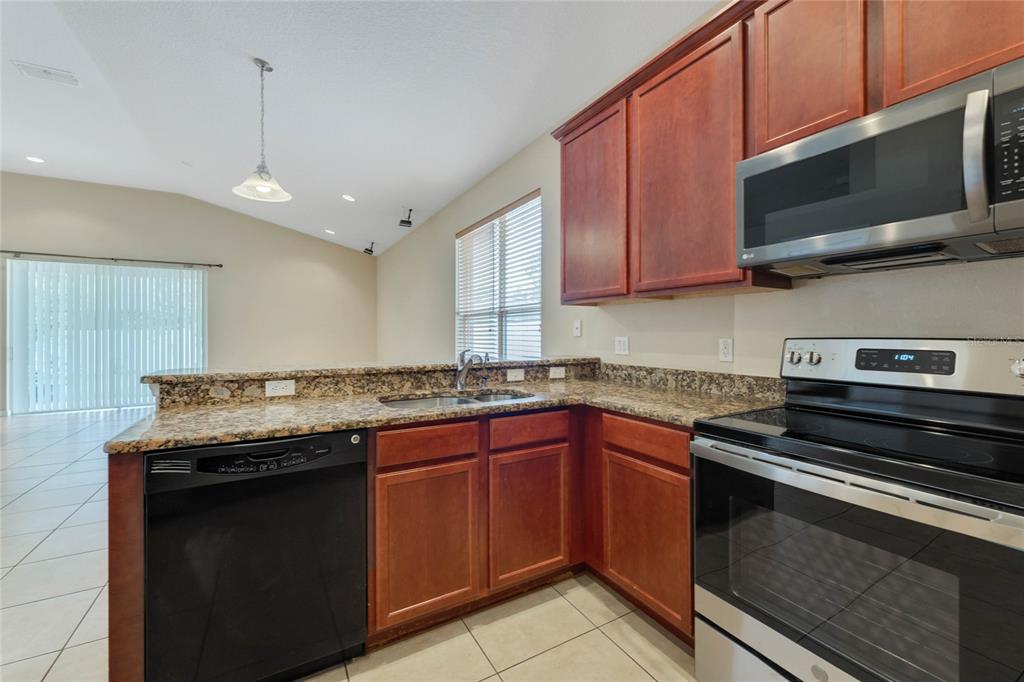 8116 Tumeric Court Orlando, FL 32817 - Photo 5 of 26