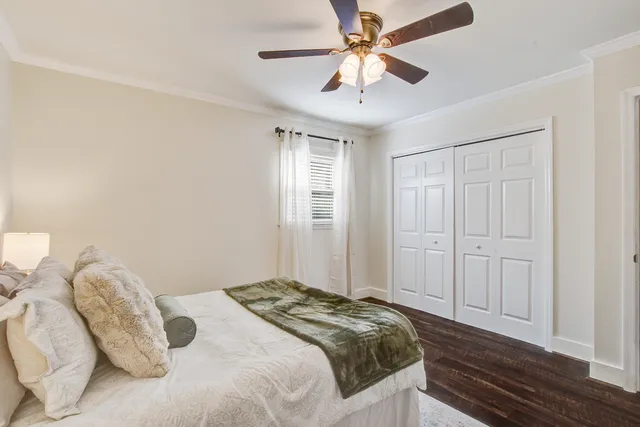 $900,000 | 1138 Lee Shore Lane, Mount Pleasant, SC 29464