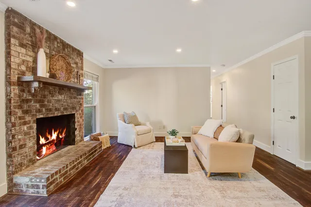 $900,000 | 1138 Lee Shore Lane, Mount Pleasant, SC 29464