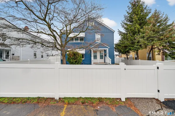 $549,000 | 150 Gurdon Street, Bridgeport, CT 06606