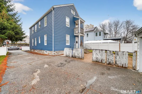 $549,000 | 150 Gurdon Street, Bridgeport, CT 06606