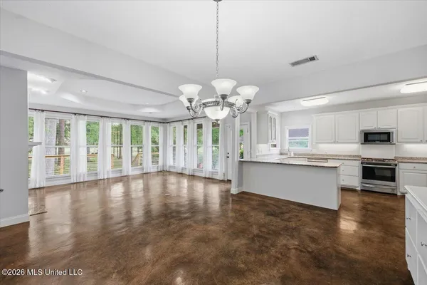 $319,900 | 449 Bradford Drive, Brandon, MS 39047