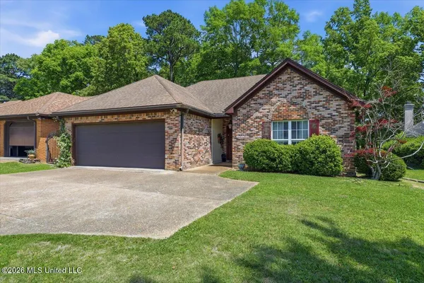 $319,900 | 449 Bradford Drive, Brandon, MS 39047
