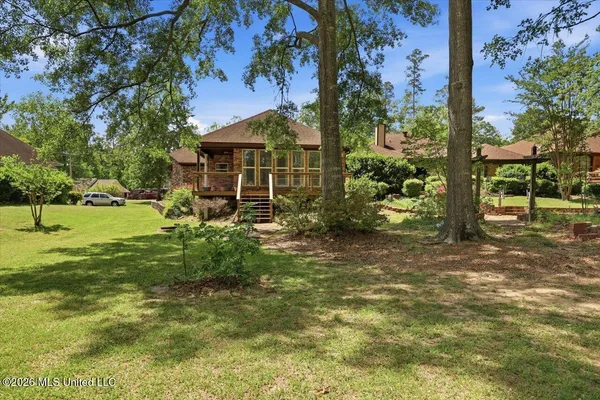 $319,900 | 449 Bradford Drive, Brandon, MS 39047