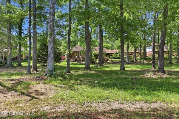 $319,900 | 449 Bradford Drive, Brandon, MS 39047