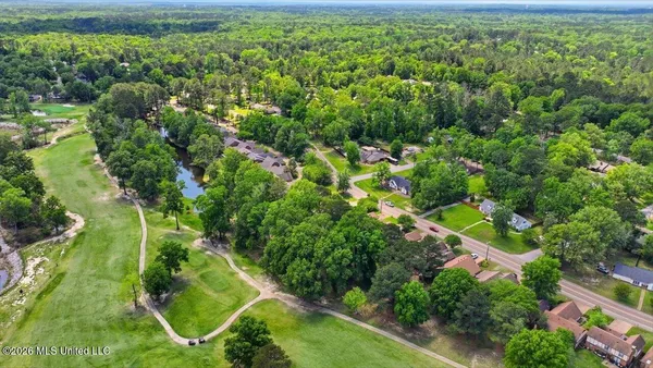 $319,900 | 449 Bradford Drive, Brandon, MS 39047