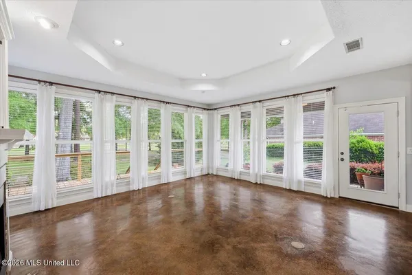 $319,900 | 449 Bradford Drive, Brandon, MS 39047
