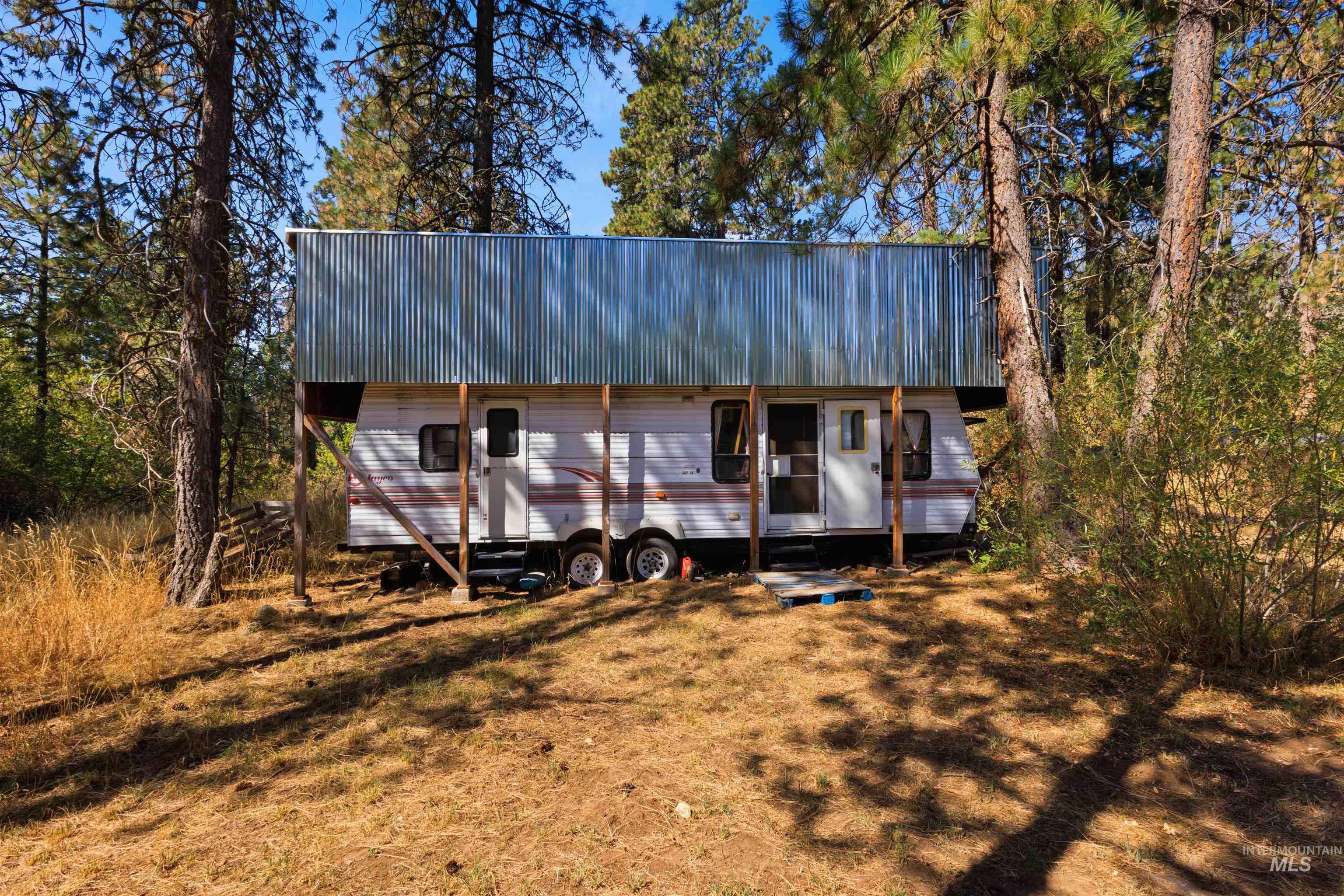 3488 Ward Road Cambridge, ID 83610 - Photo 41 of 50 Travel trailer with a corrugated metal roof structure