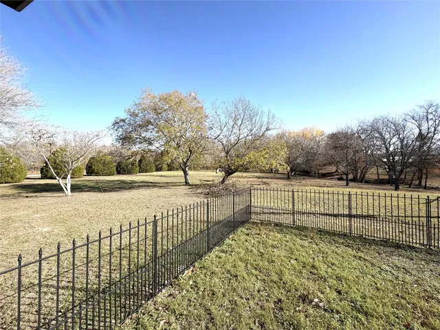 $2,500 | 2035 Borchert Loop, Lockhart, TX 78644