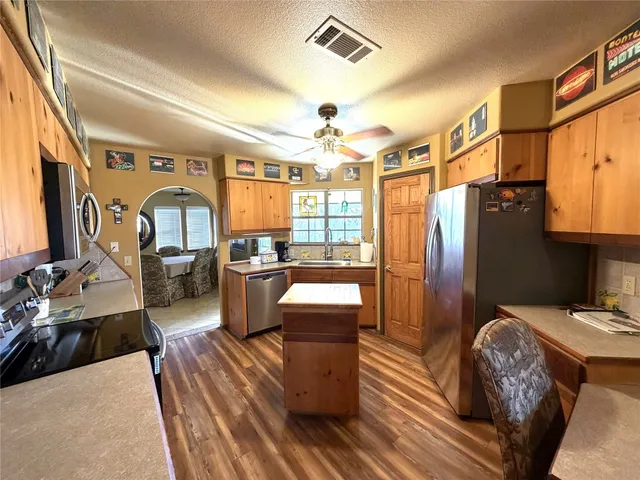 $2,500 | 2035 Borchert Loop, Lockhart, TX 78644