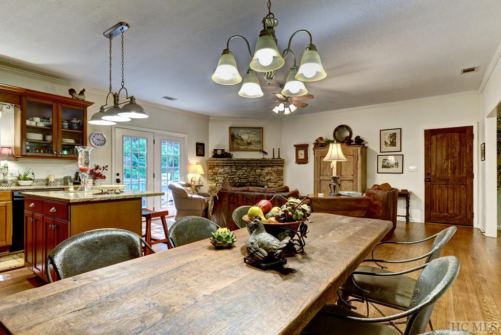 608 Holt Road Highlands, NC 28741 - Photo 6 of 13 Gallery Image 6