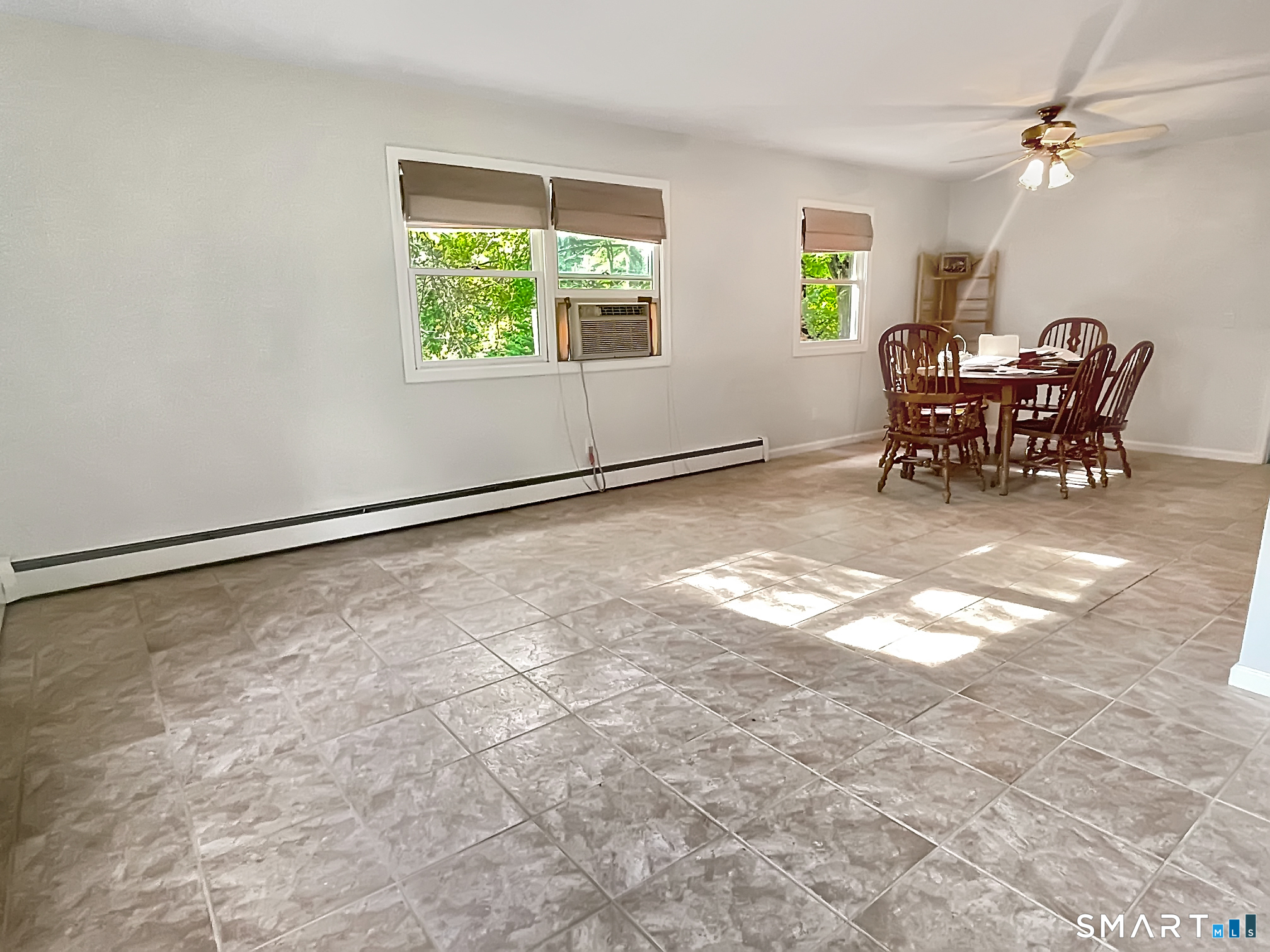 310 Plattsville Road Trumbull, CT 06611 - Photo 14 of 36 In-law Living Room