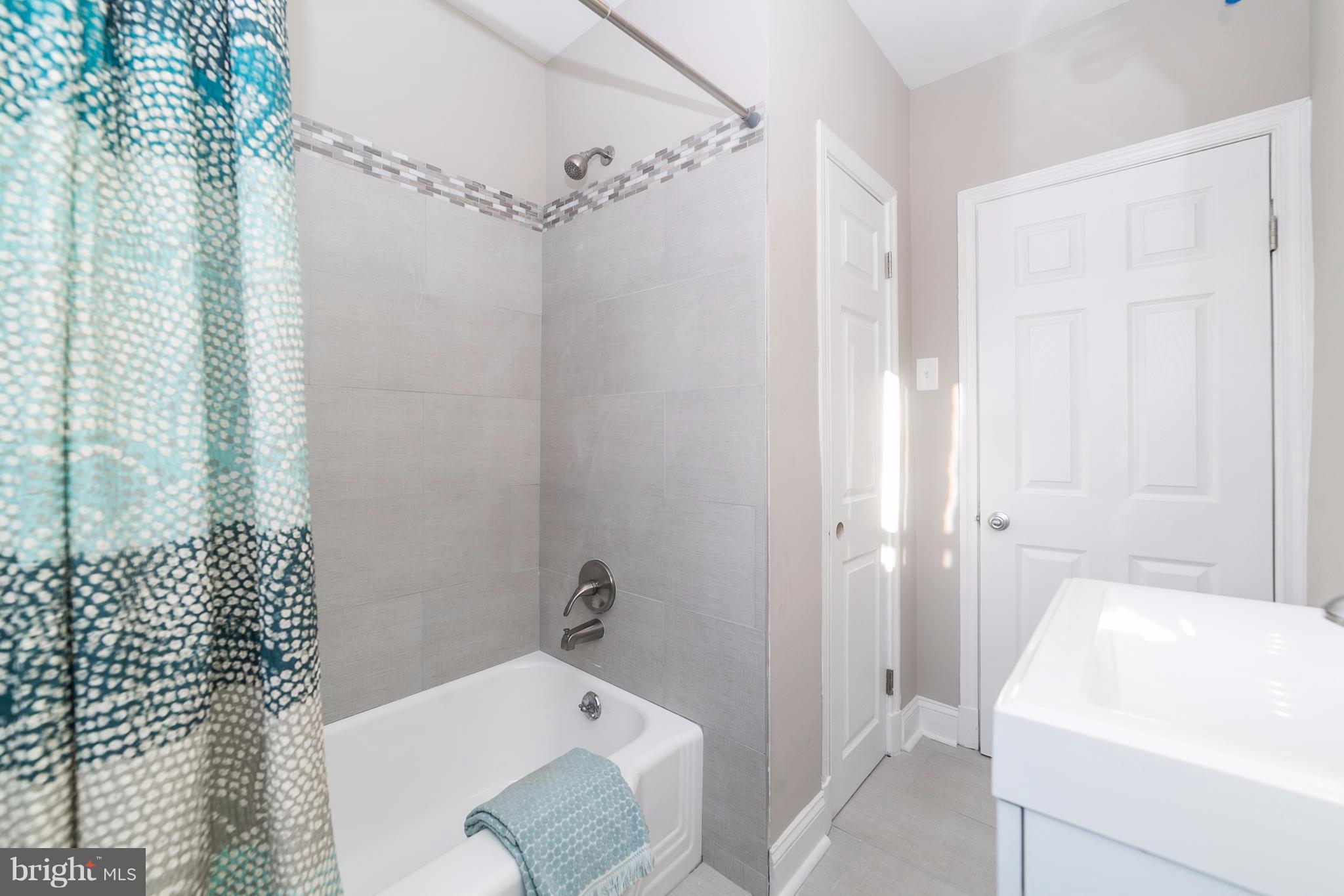 1622 Ralworth Road Baltimore, MD 21218 - Photo 17 of 29 Bath